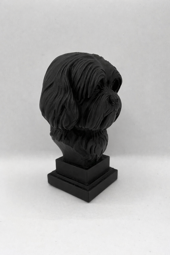 Boomer Hondenbeeld op Sokkel – 3D Geprint Beeld – 15 cm – Wit / Zwart / Bruin