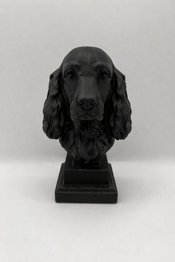 Engelse Cocker Spaniel Hondenbeeld op Sokkel – 3D Geprint – 15 cm – Wit / Zwart / Bruin