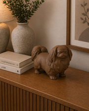 Bruin Pekingees decoratiebeeld als stijlvolle interieurdecoratie