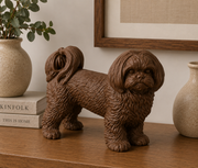 Bruin Shih Tzu decoratiebeeld als stijlvolle interieurdecoratie
