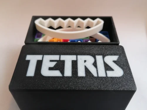 Compacte reiseditie van het klassieke Tetris-spel, handgemaakt door HunoBa Creative, ideaal voor onderweg.