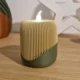 Stijlvolle waxinelichthouder Reflextielicht die een levendig lichtspel creëert in huis.
