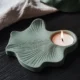Waxinehouder Blad met elegant design geïnspireerd op de vorm van een natuurblad.