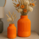Grote oranje vaas Roza met boeket droogbloemen