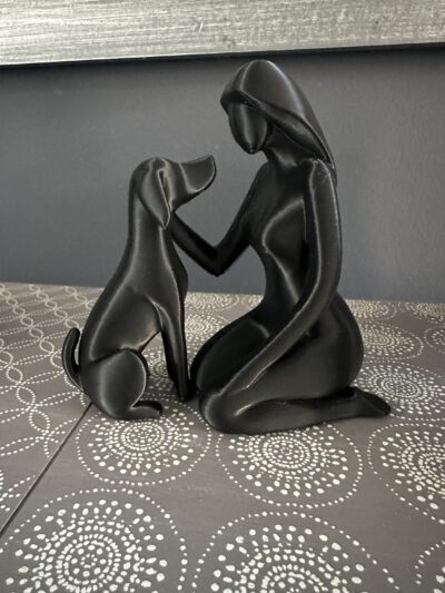 Liefdevolle band – vrouw met hond beeld